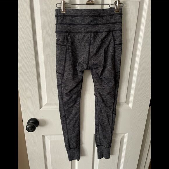 Athleta hybrid excursion tights / leggings in Heather gray - Picture 4 of 6